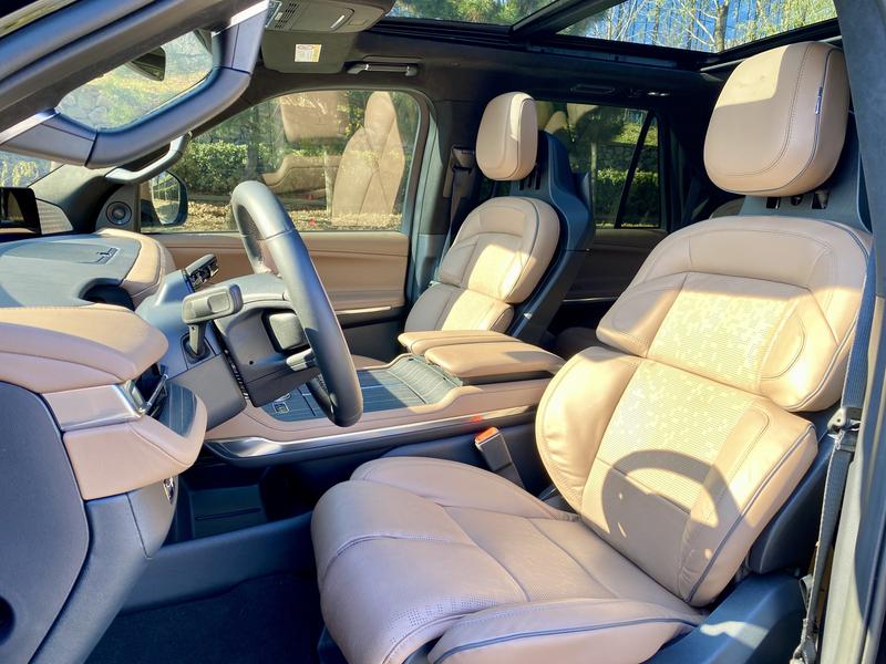 Lincoln Navigator, 2025 — фото 11 из 12