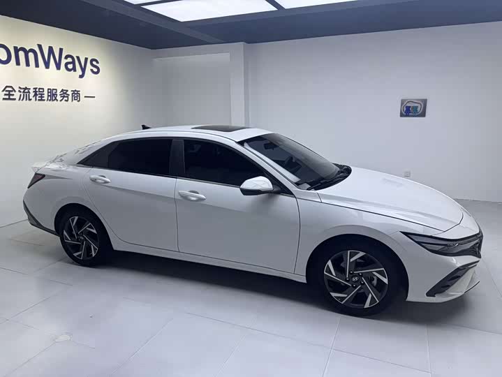 Hyundai Elantra N line, 2025 — фото 5 из 9
