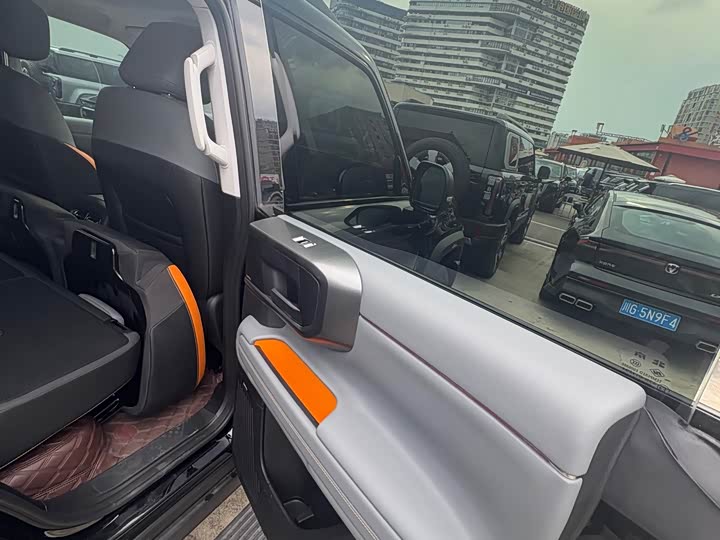 BAIC Beijing BJ40 Hybrid, 2025 — фото 5 из 9