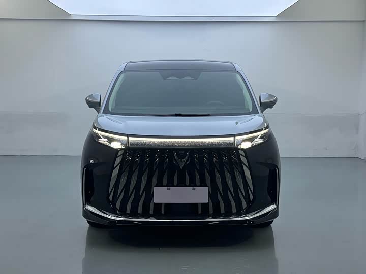 BAIC Arcfox Wendao V9, 2026 — фото 2 из 9