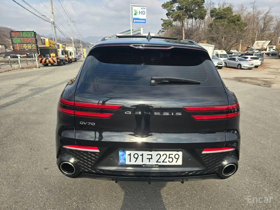 Genesis GV70, 2022 — фото 6 из 12