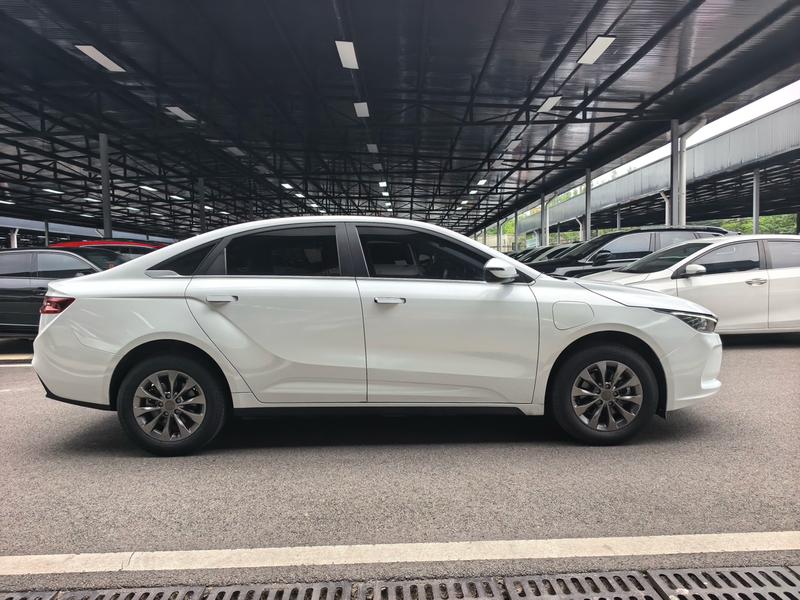 Geely Geometry A, 2022 — фото 8 из 12