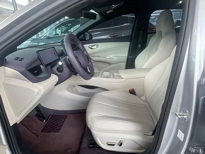 BYD Seal 06 GT, 2026 — фото 6 из 9