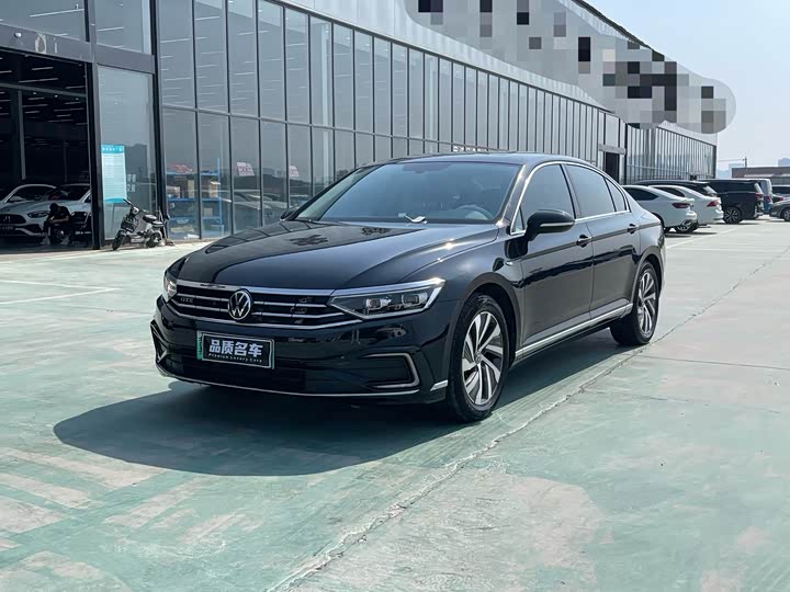 Volkswagen Magotan GTE Hybrid, 2022 — купить в Перми под ключ