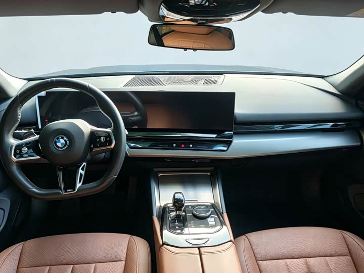 BMW i5, 2024 — фото 6 из 9