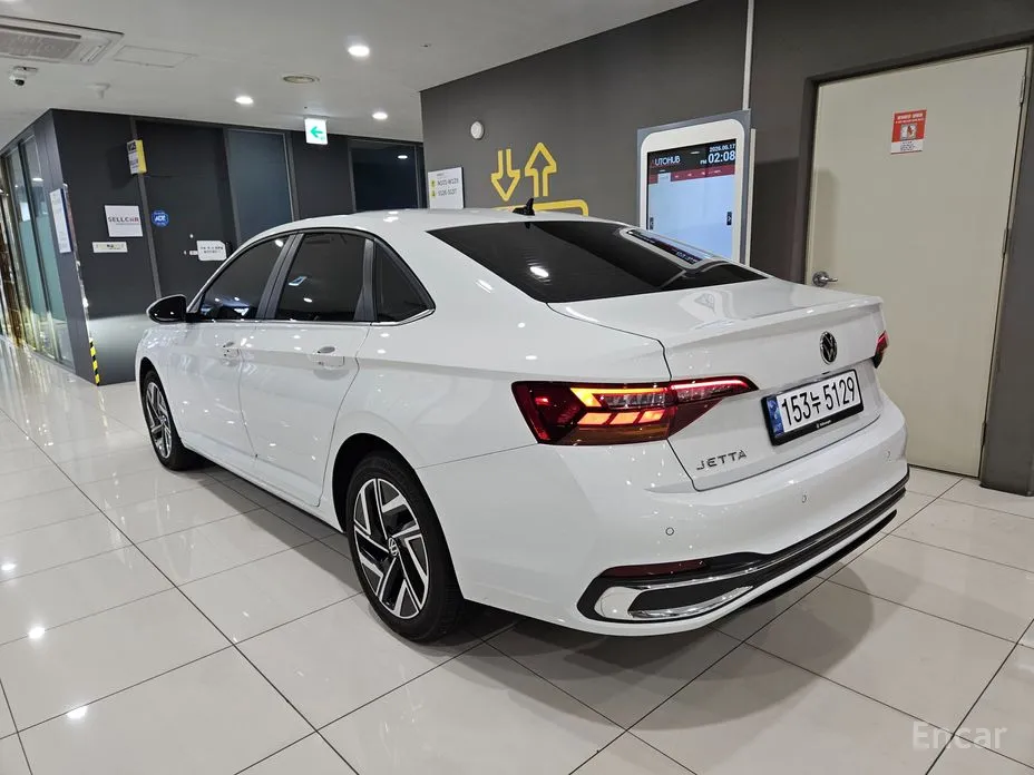 Volkswagen Jetta, 2023 — фото 2 из 12