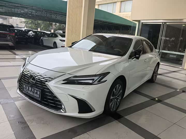 Lexus ES, 2024 — купить в Белгороде под ключ