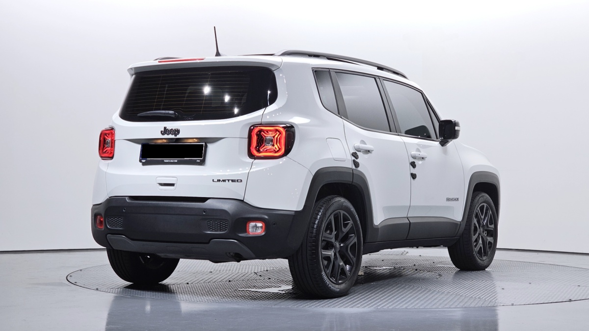 Jeep Renegade, 2023 — фото 2 из 12