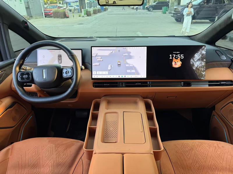 Wey 80 Hybrid, 2025 — фото 8 из 11