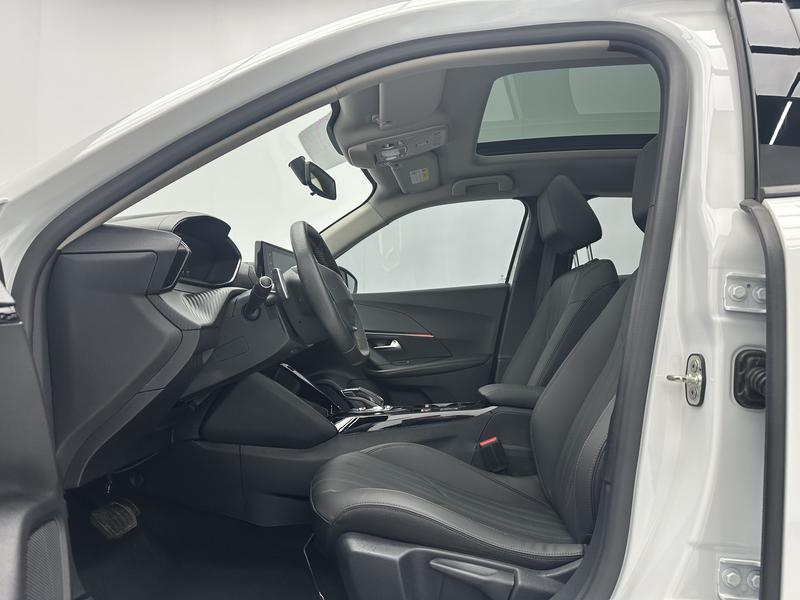 Peugeot 2008, 2023 — фото 10 из 12