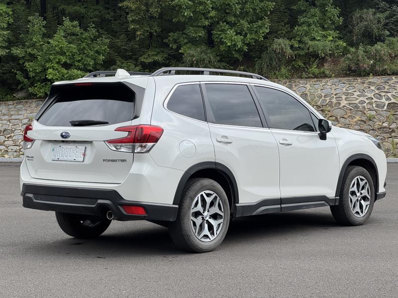 Subaru Forester, 2022 — фото 6 из 10