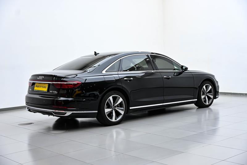 Audi A8 Hybrid, 2021 — фото 7 из 12