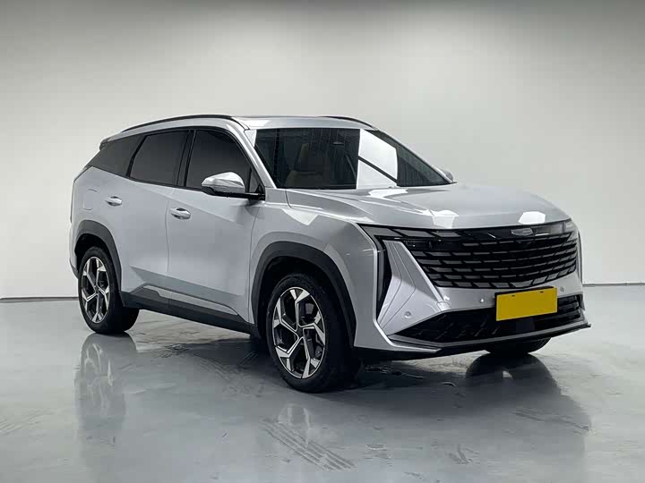 Geely Atlas L, 2023 — фото 3 из 9