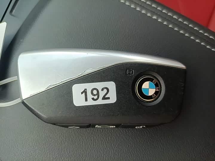 BMW iX1, 2024 — фото 9 из 9