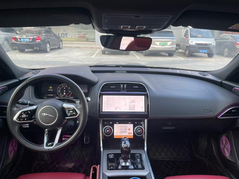 Jaguar XE L, 2022 — фото 9 из 12