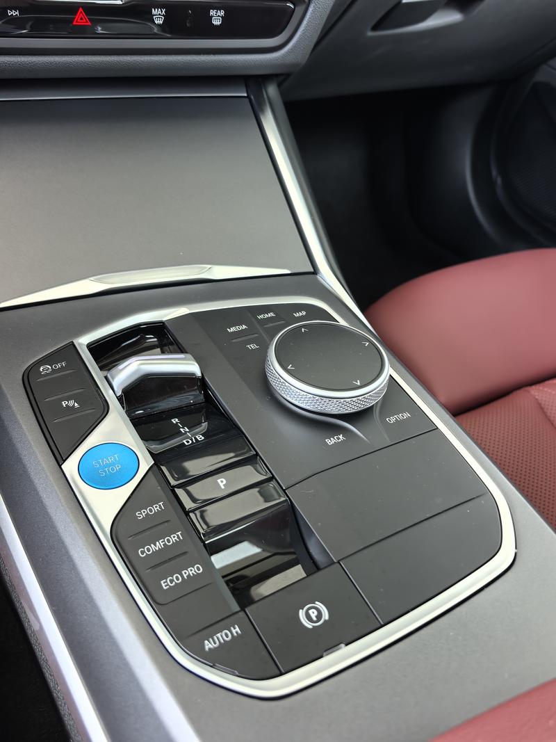 BMW i3, 2025 — фото 10 из 12