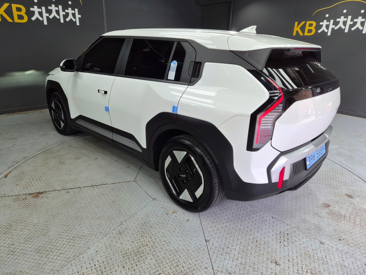 Kia EV3, 2025 — фото 4 из 12