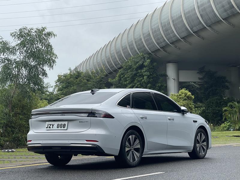 Geely Galaxy A7, 2025 — фото 7 из 12