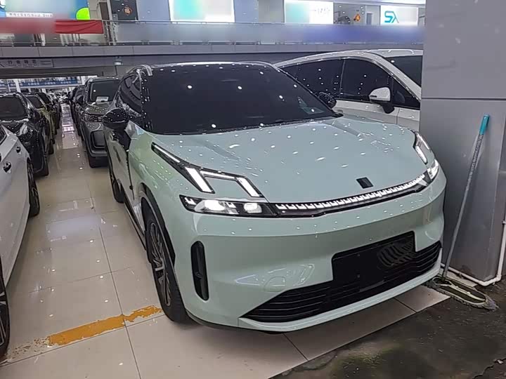 Lynk & Co 08 EM-P Hybrid, 2024 — фото 4 из 9