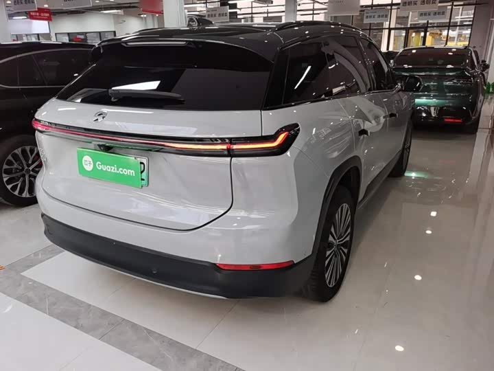 Nio ES7, 2023 — фото 7 из 9
