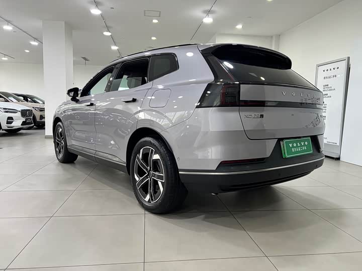 Volvo XC70 Hybrid, 2025 — фото 4 из 9