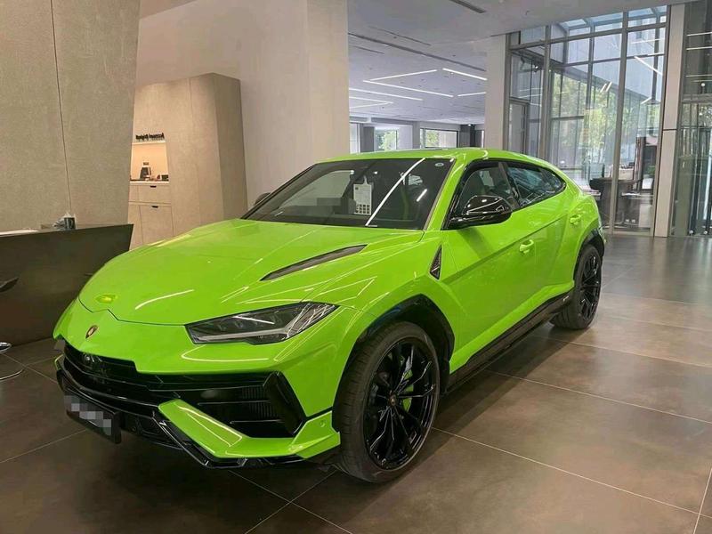 Lamborghini Urus, 2023 — купить в Брянске под ключ