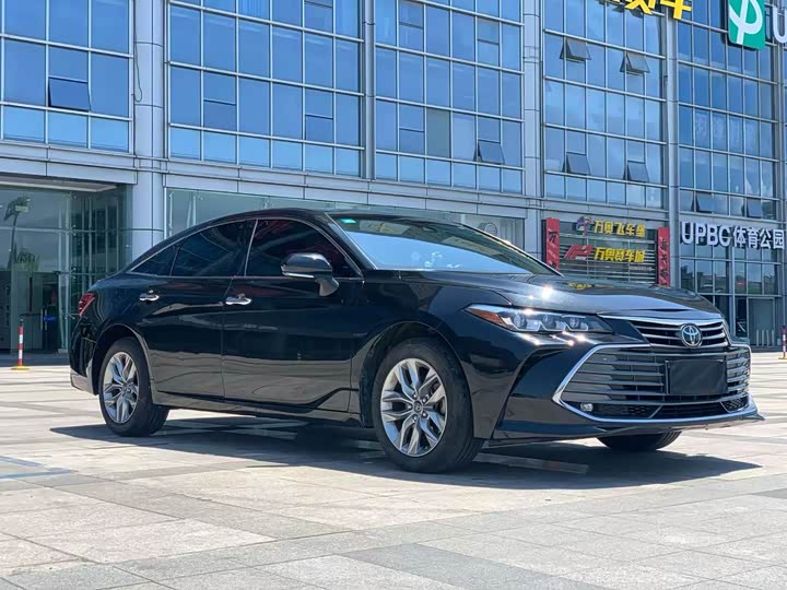 Toyota Avalon, 2021 — фото 2 из 9