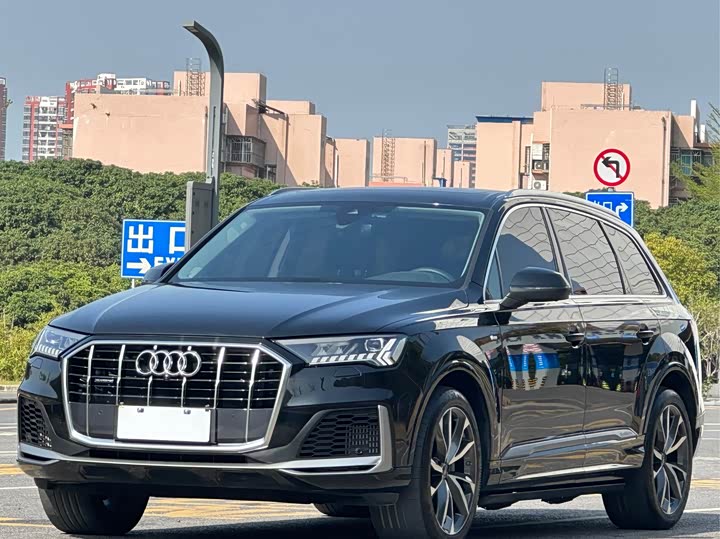Audi Q7, 2023 — купить в Москве под ключ