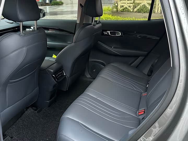 Geely Galaxy E5, 2025 — фото 7 из 9
