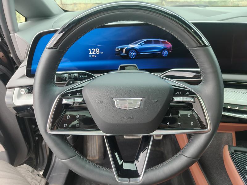 Cadillac Optiq, 2025 — фото 10 из 12