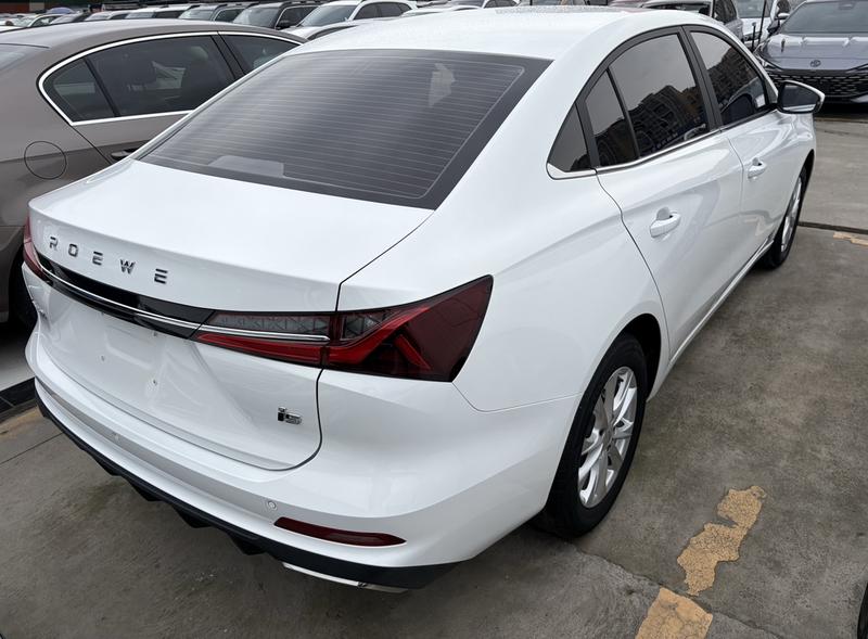 Roewe i5, 2024 — фото 6 из 10
