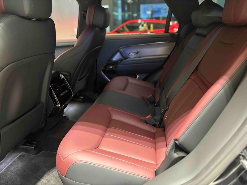 Land Rover Range Rover Sport, 2026 — фото 11 из 12