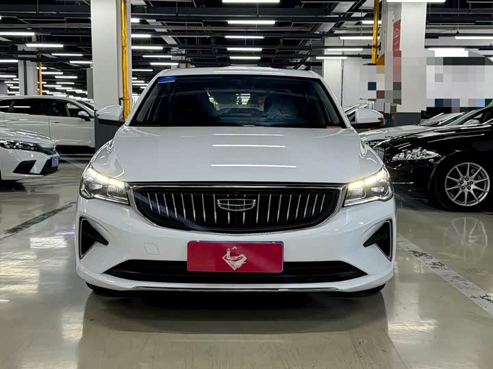 Geely Emgrand, 2022 — фото 2 из 9