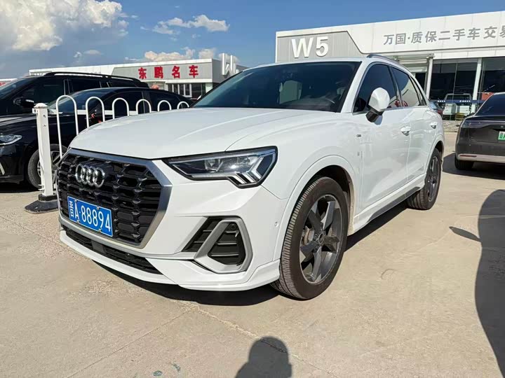 Audi Q3, 2021 — купить в Кирове под ключ