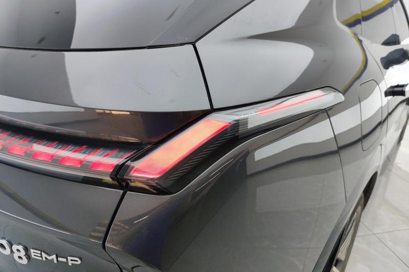 Lynk & Co 08 EM-P Hybrid, 2024 — фото 6 из 12
