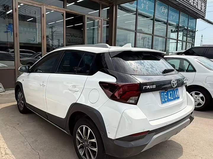Toyota Yaris L Hatchback, 2022 — фото 4 из 9