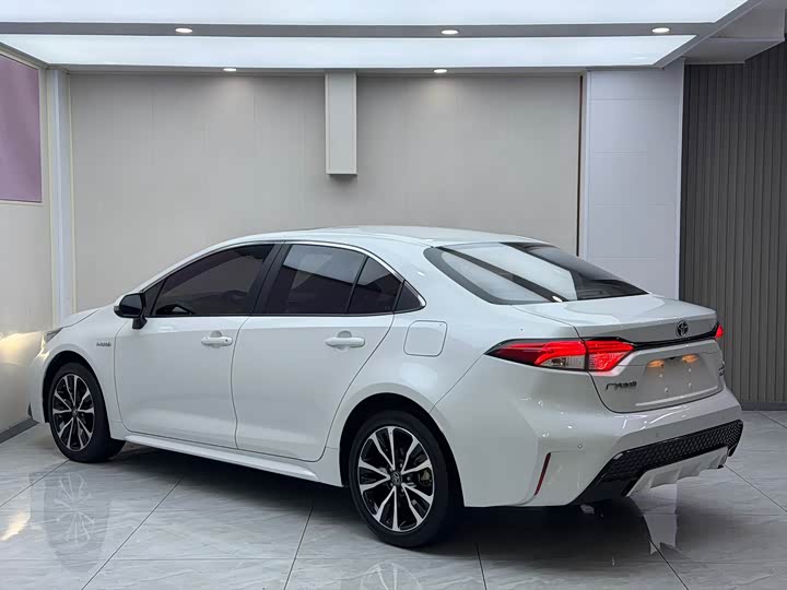 Toyota Levin, 2022 — фото 6 из 9