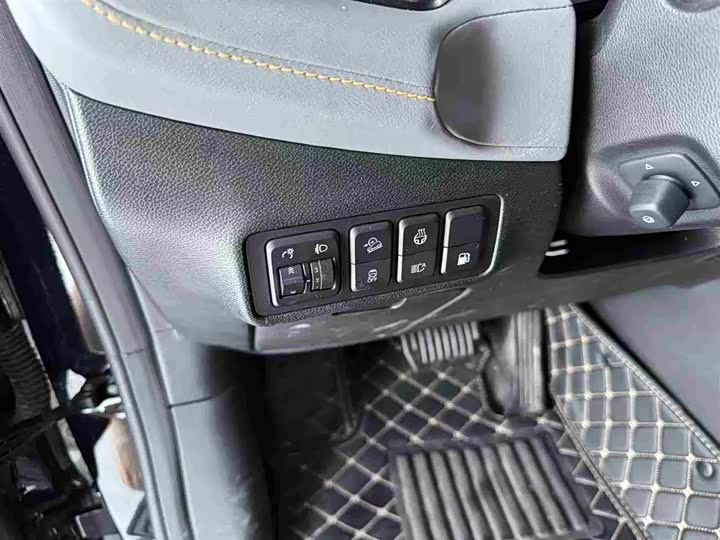 BAIC Beijing BJ40 Hybrid, 2025 — фото 7 из 9