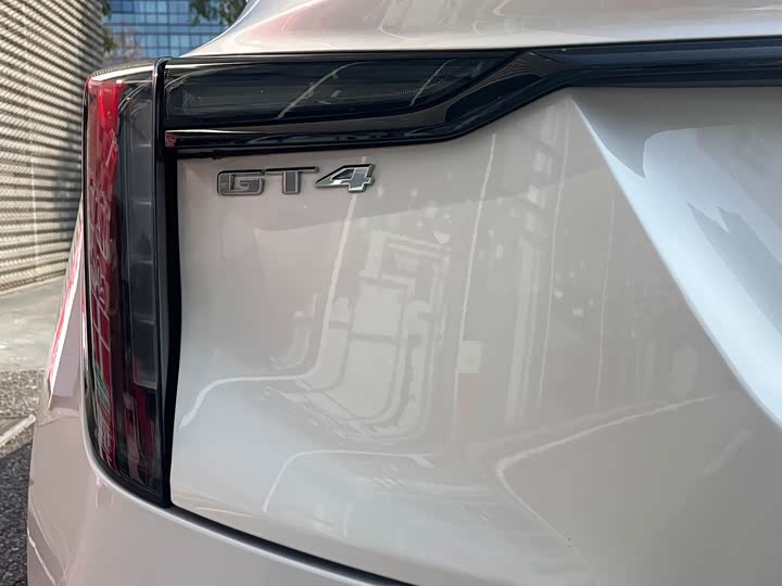 Cadillac GT4, 2025 — фото 8 из 9