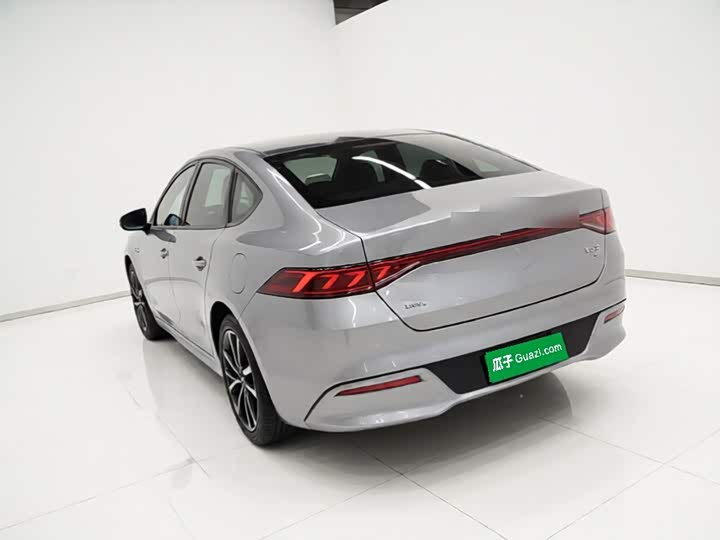 BYD Qin Plus, 2024 — фото 5 из 9