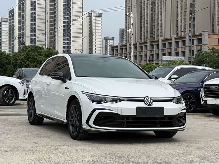 Volkswagen Golf, 2023 — фото 3 из 9