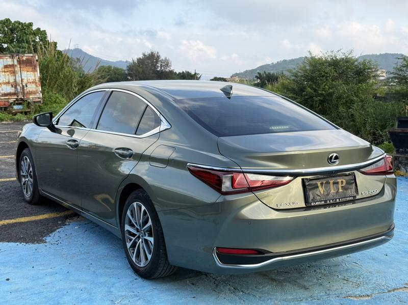 Lexus ES, 2021 — фото 4 из 11