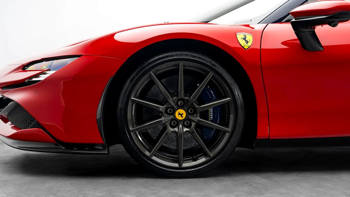 Ferrari SF90 Stradale, 2022 — фото 4 из 10