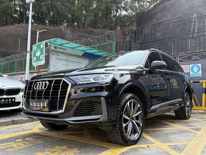 Audi Q7, 2022 — купить в Брянске под ключ