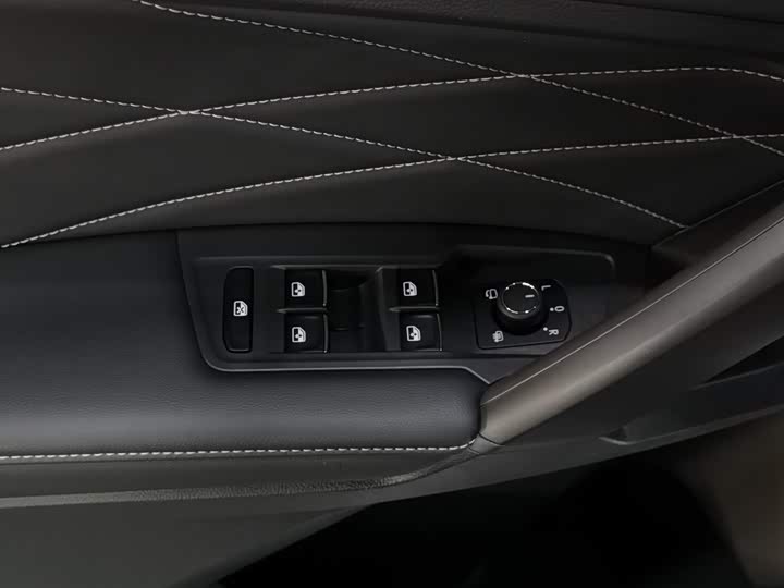 Volkswagen Tiguan L Pro, 2024 — фото 9 из 9
