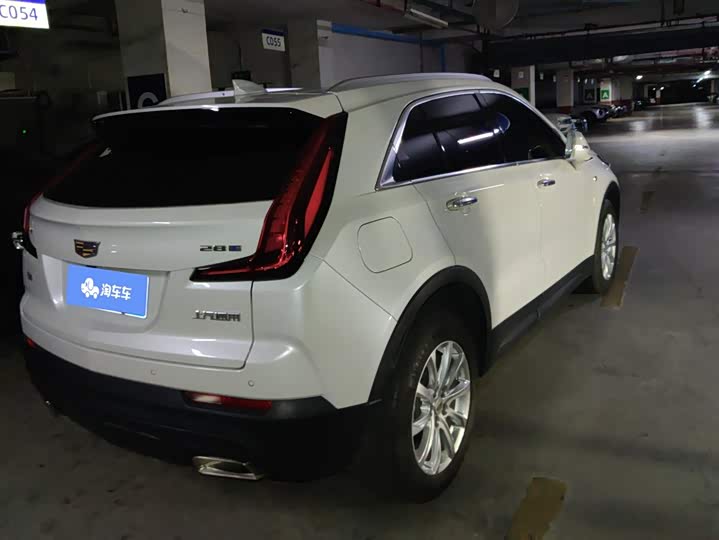 Cadillac XT4, 2022 — фото 3 из 9