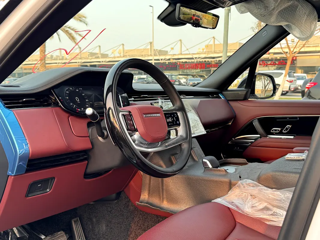 Land Rover Range Rover, 2026 — фото 9 из 10