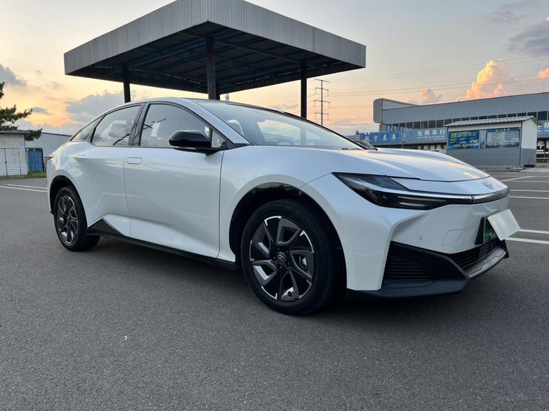 Toyota bZ3, 2025 — фото 3 из 12