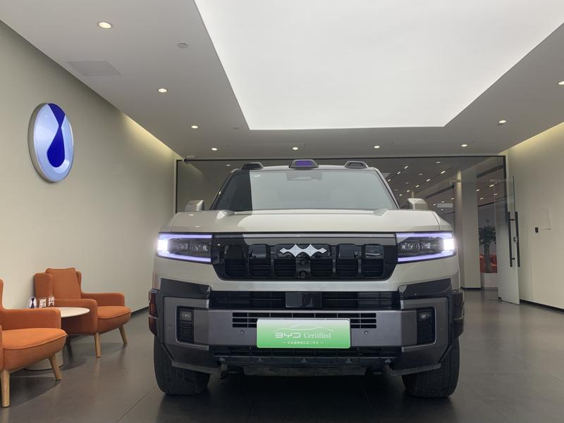 BYD FangChengBao Leopard 8, 2024 — фото 2 из 12