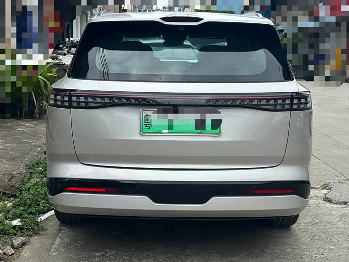 Dongfeng Yipai eπ 008, 2024 — фото 5 из 9